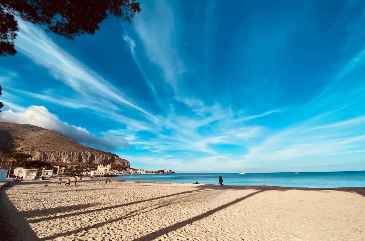 Mondello Beach The House With Green Lawns Villa ภายนอก รูปภาพ